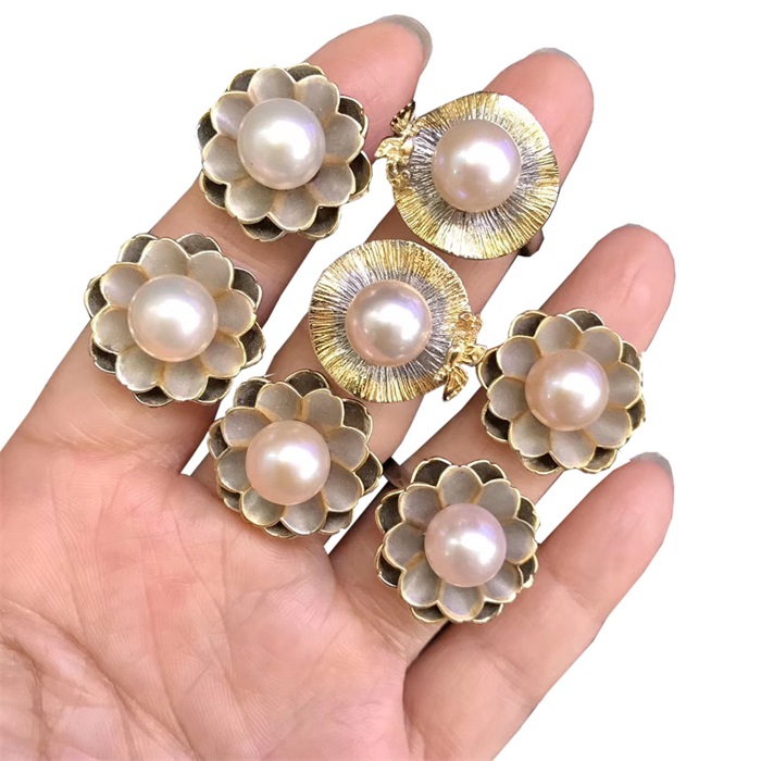 Natural Elegant Pearl Ring Gemstone